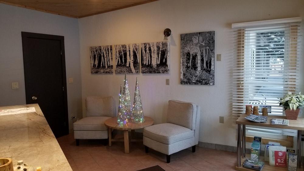 Valley Hi Motel 2*